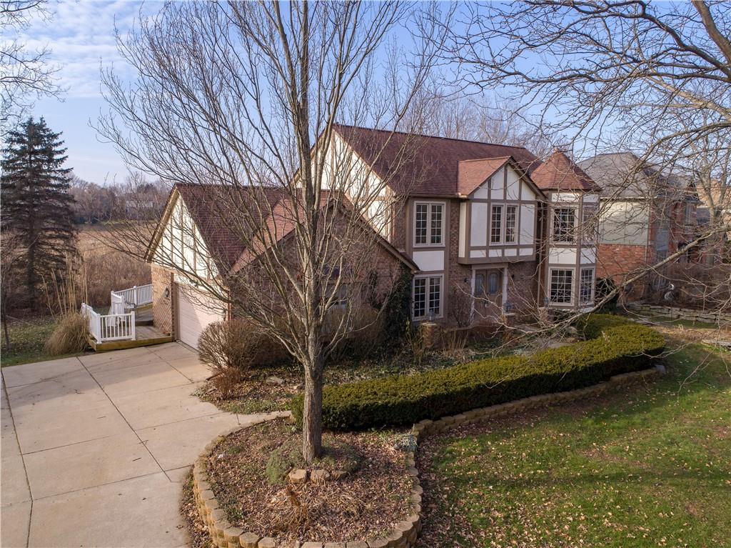 38827 Plumbrook Drive - Photo 1