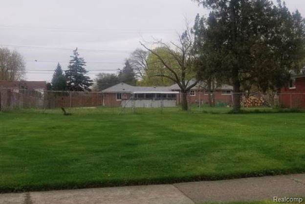 8342 Garbor - Photo 1