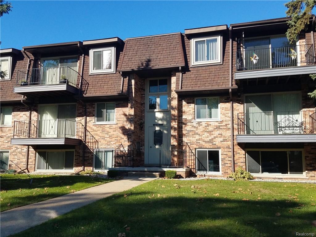 224 Riviera Drive - Photo 1