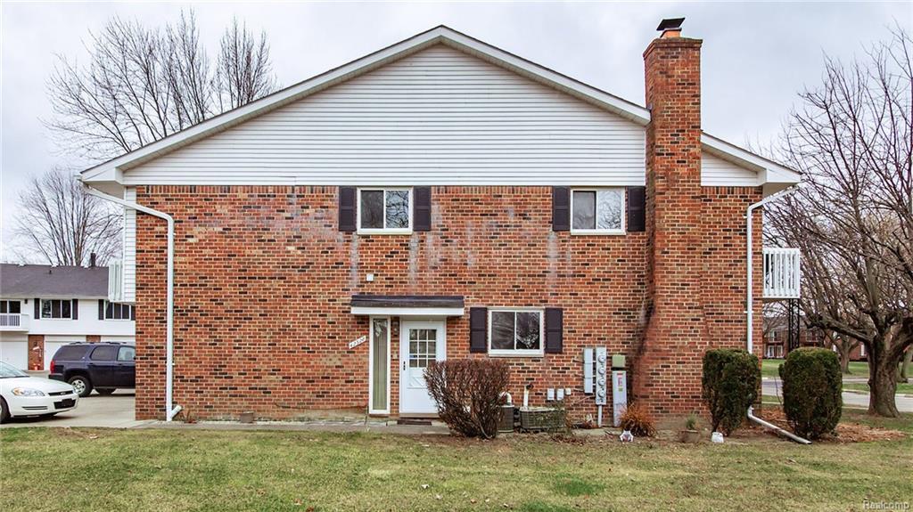 42328 Toddmark Lane - Photo 1