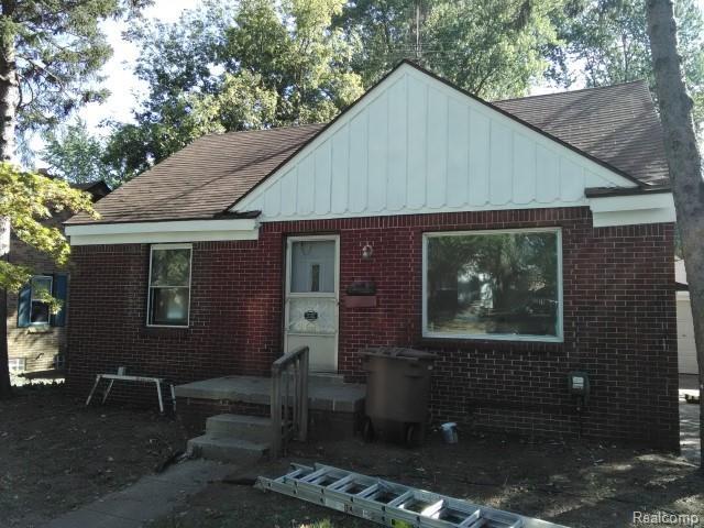 1001 Voorheis Street - Photo 1