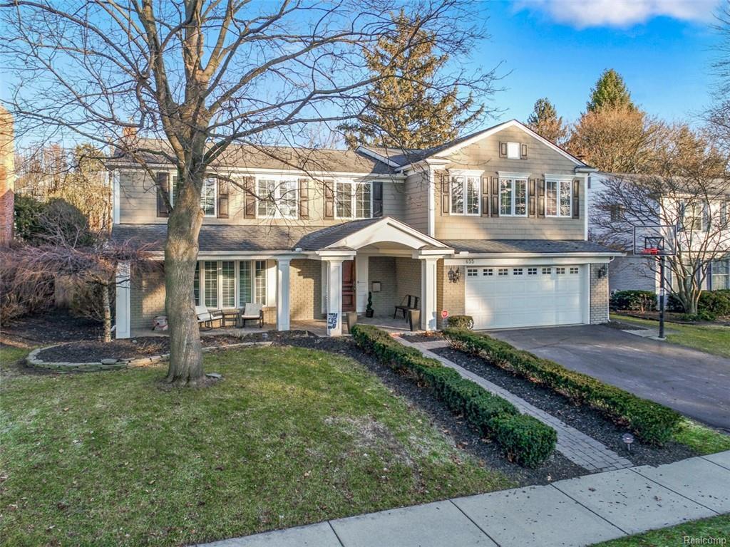 655 Glenhurst Drive - Photo 1