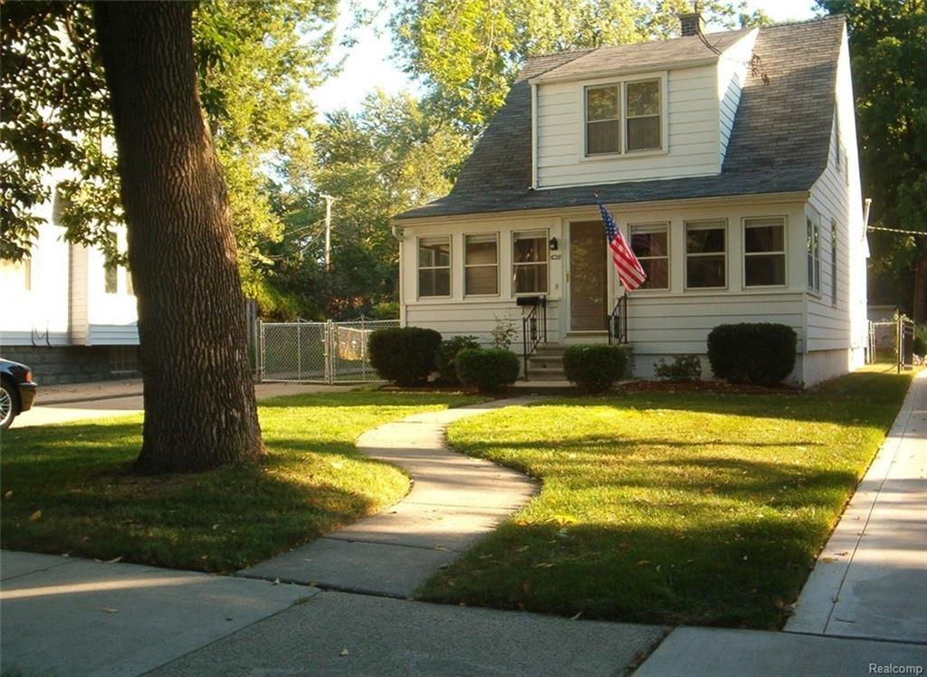 628 Forest Avenue - Photo 1