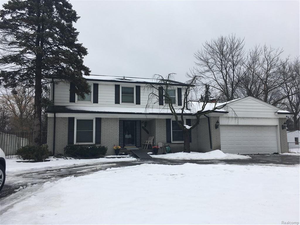 19764 Beaconsfield Street - Photo 1