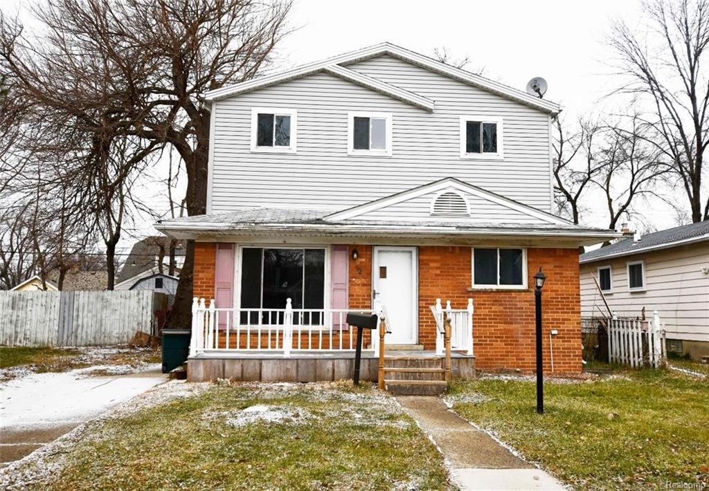 92 Hudson Avenue - Photo 1