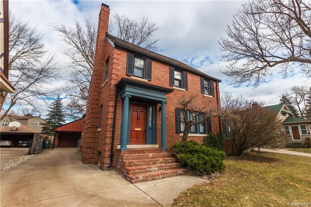 1616 Crooks Road - Photo 1