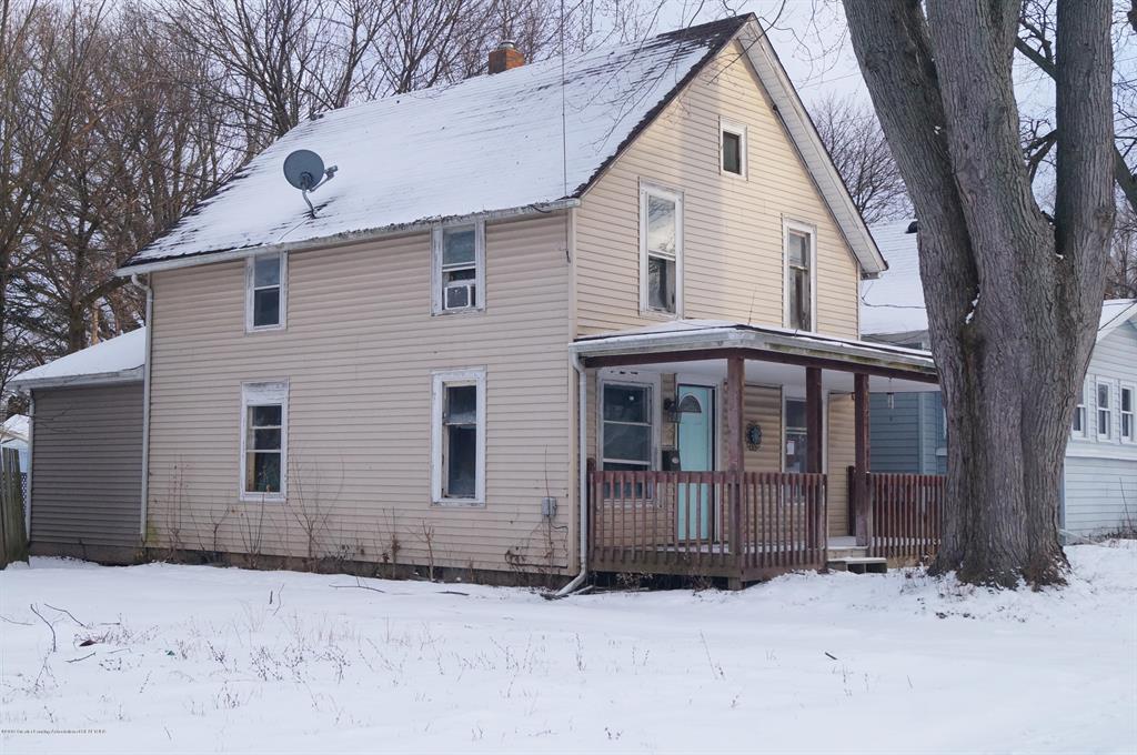421 Fairview - Photo 1