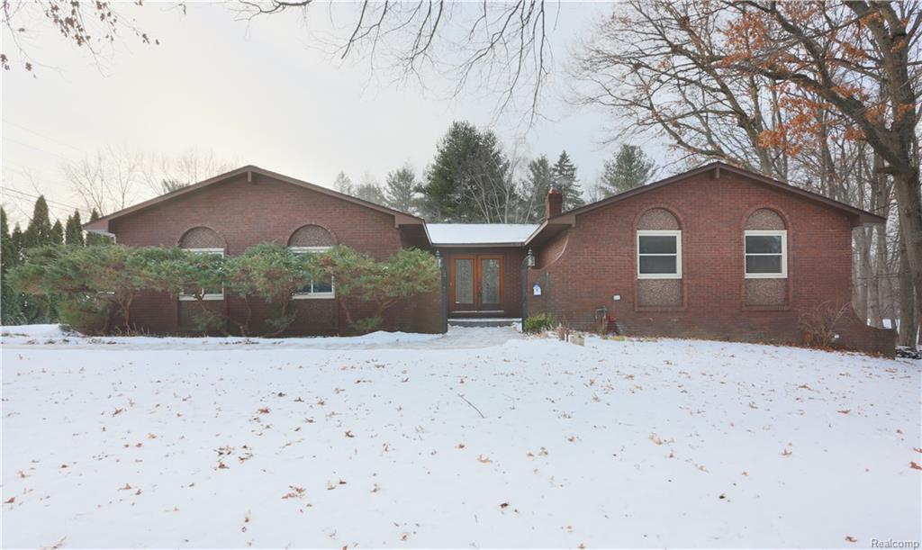 215 Nakomis Trail - Photo 1