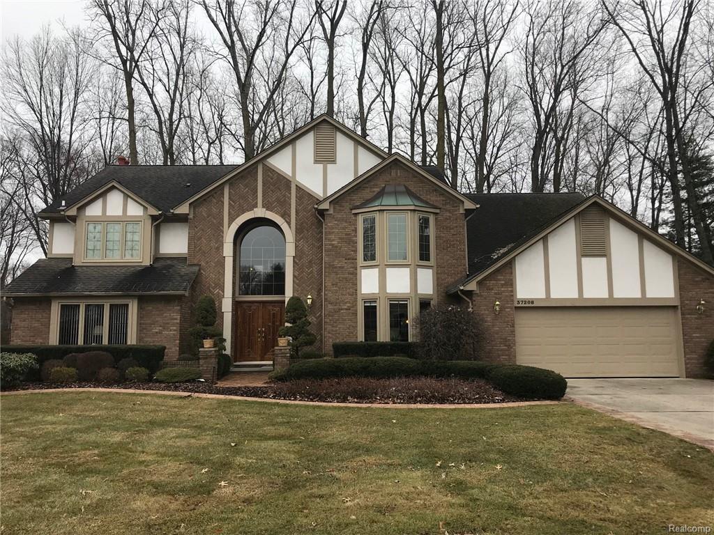 37208 Woodpointe Drive - Photo 1