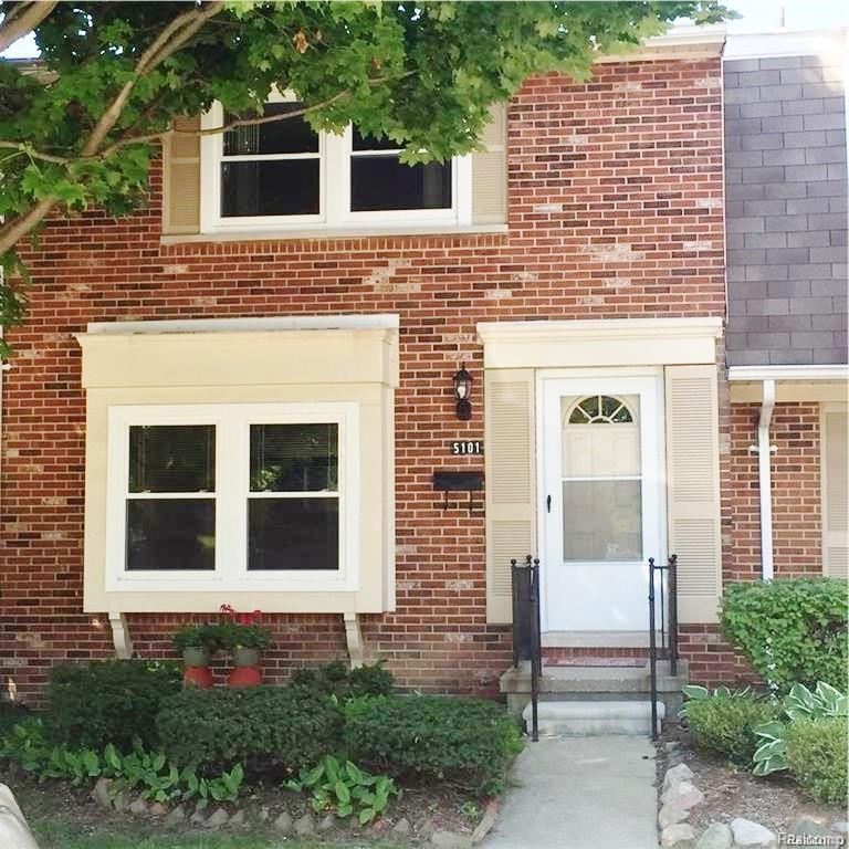 5101 Buckingham - Photo 1
