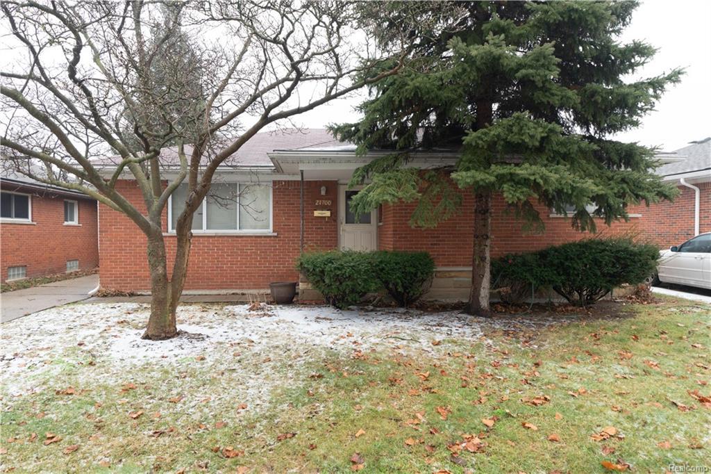 21700 Parklawn Street - Photo 1