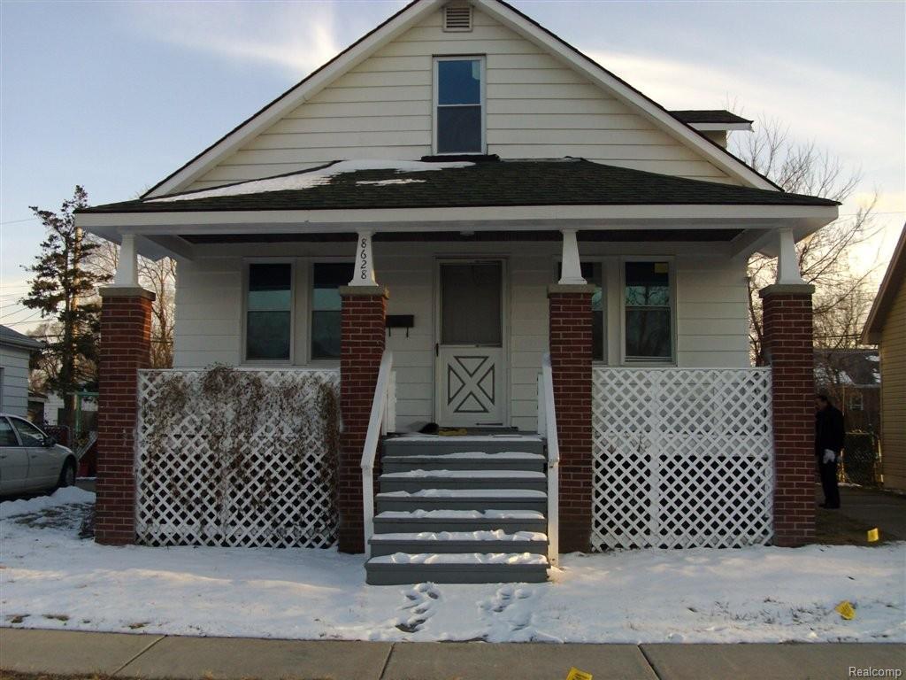 8628 Lozier Avenue - Photo 1