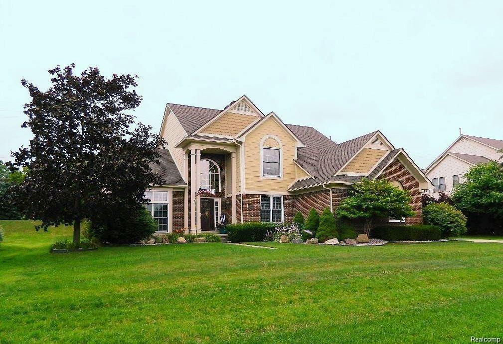 6794 Woodcrest Drive - Photo 1