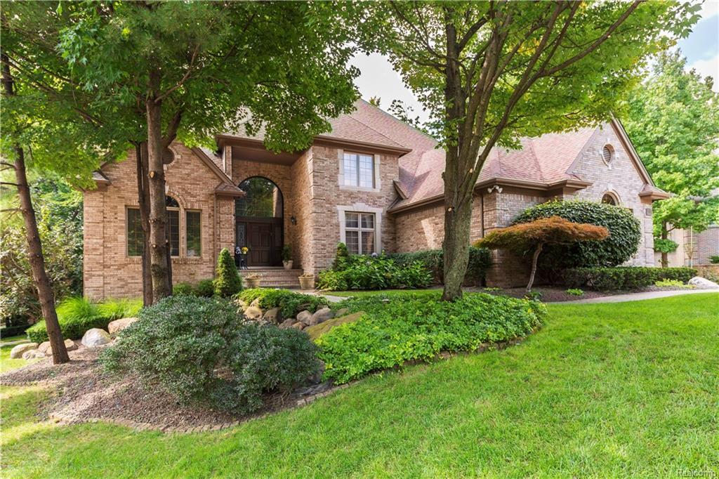 27063 Winchester Court - Photo 1