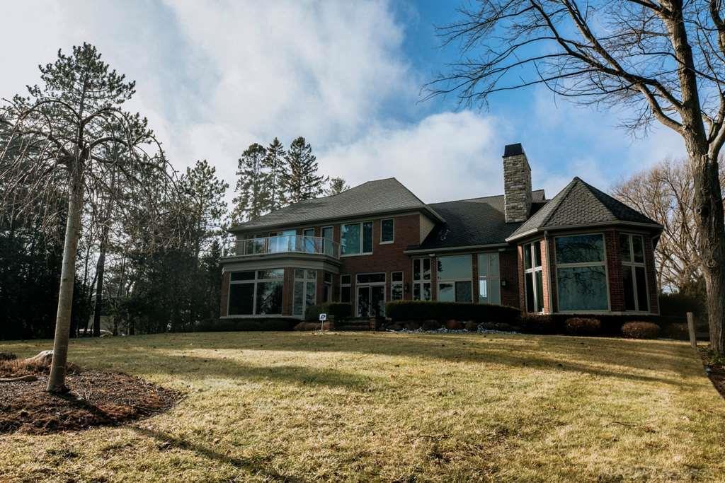 708 Lakeshore - Photo 1