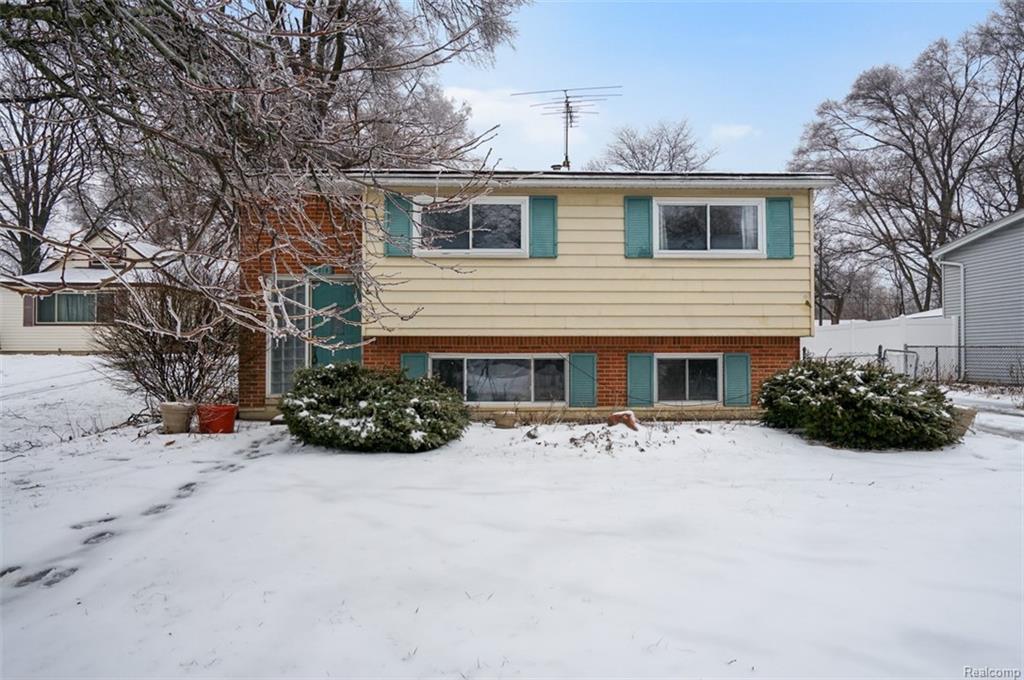 30018 Saint Martins Street - Photo 1