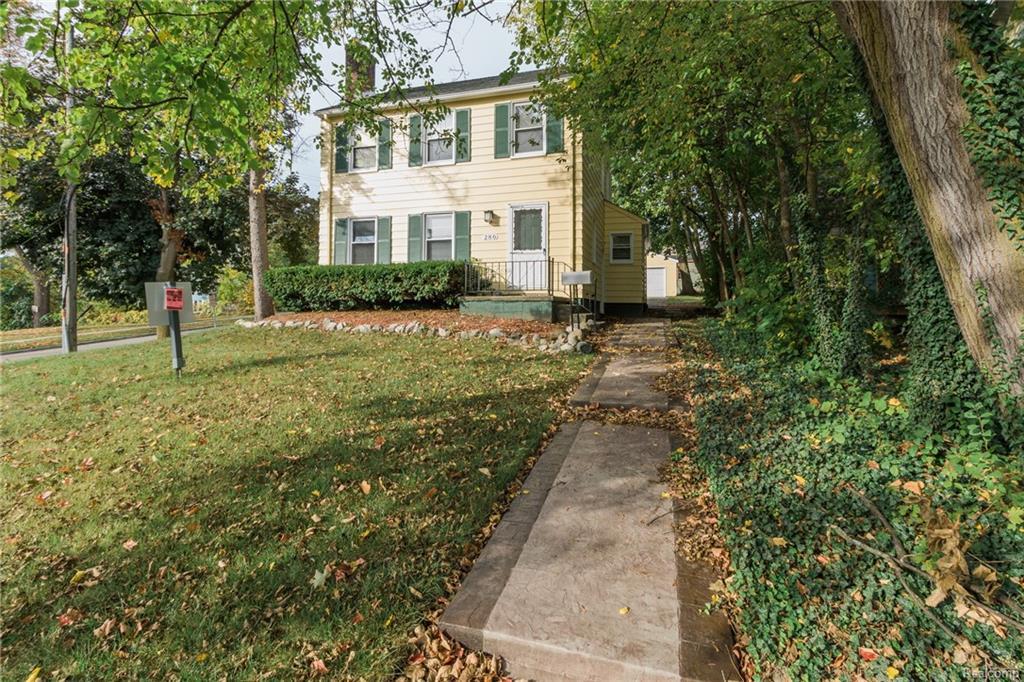 280 Center Street - Photo 1