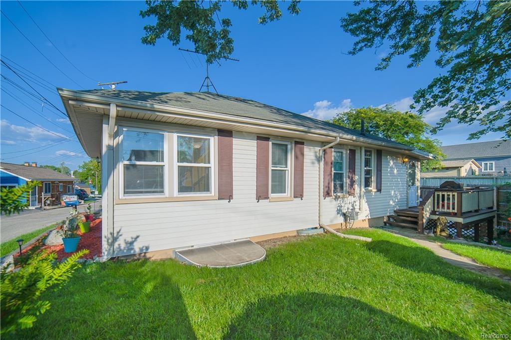 231 Lookout Lane - Photo 1