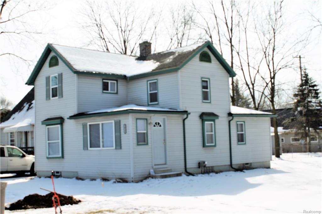 56733 Grand River Avenue - Photo 1