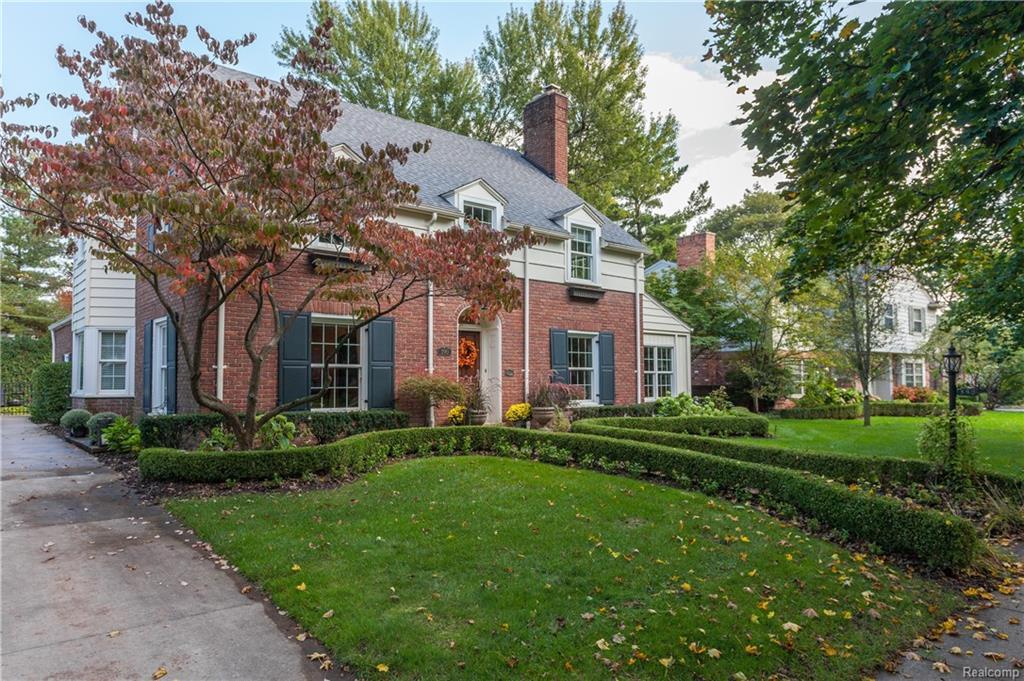 390 Waddington Street - Photo 1