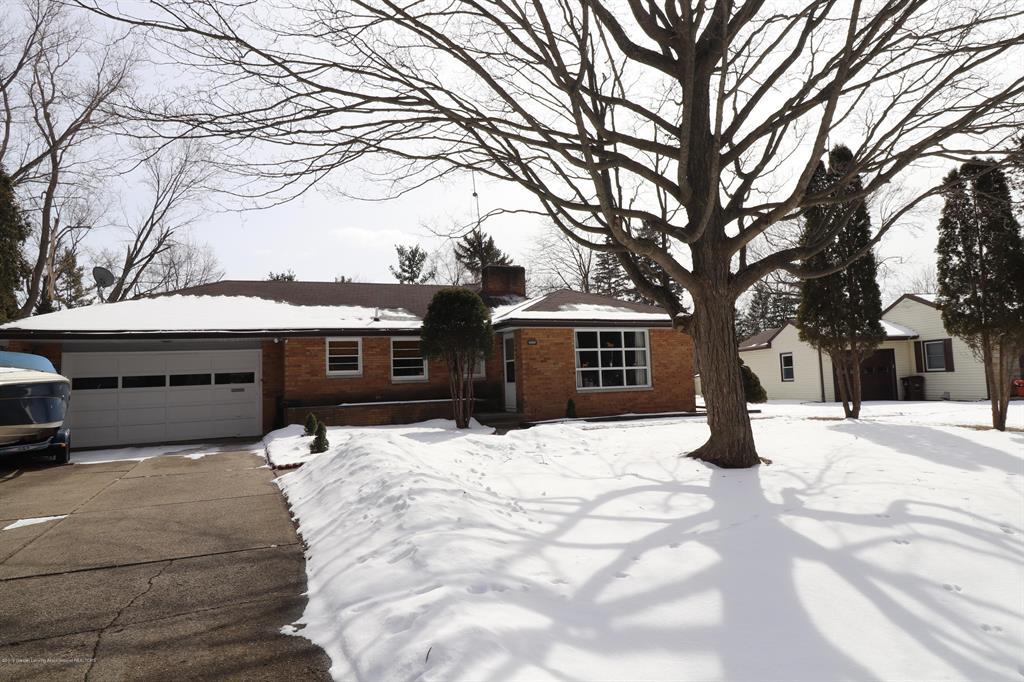 2759 Brentwood Avenue - Photo 1