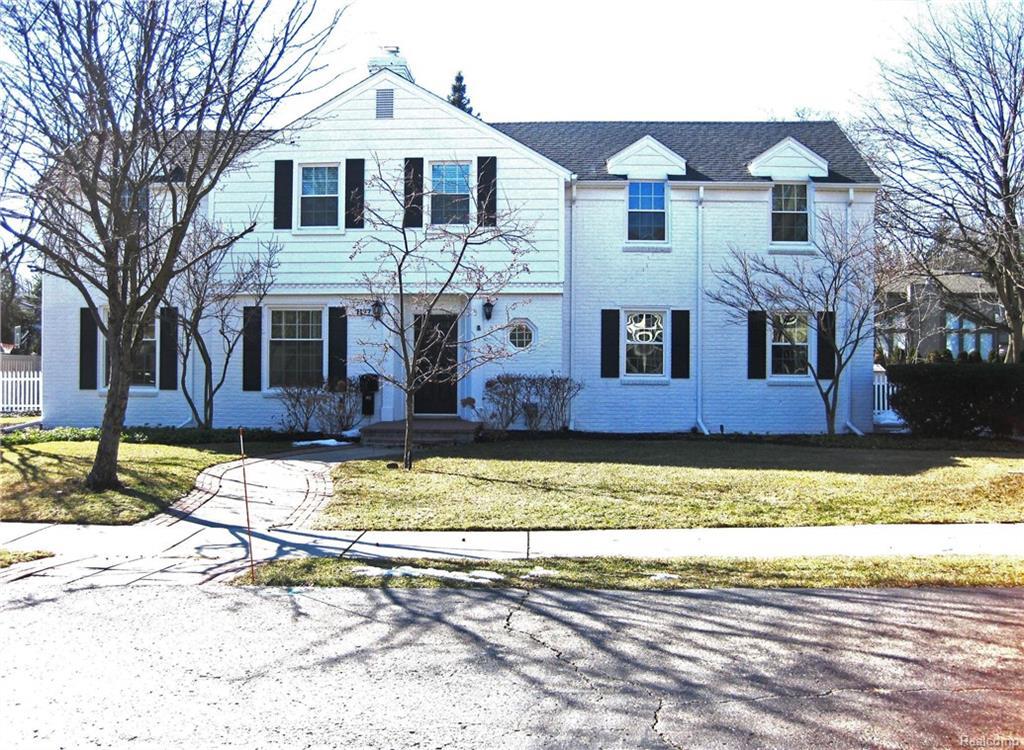 1177 Chesterfield Avenue - Photo 1
