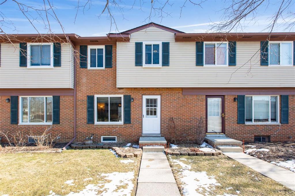 205 Sheffield Drive - Photo 1