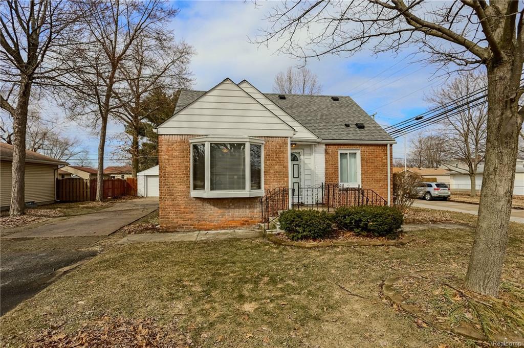 35012 Avondale Street - Photo 1