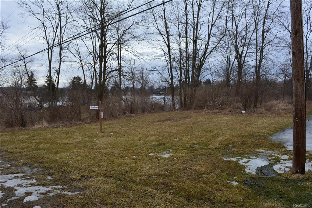 000 Driftwood Drive - Photo 1