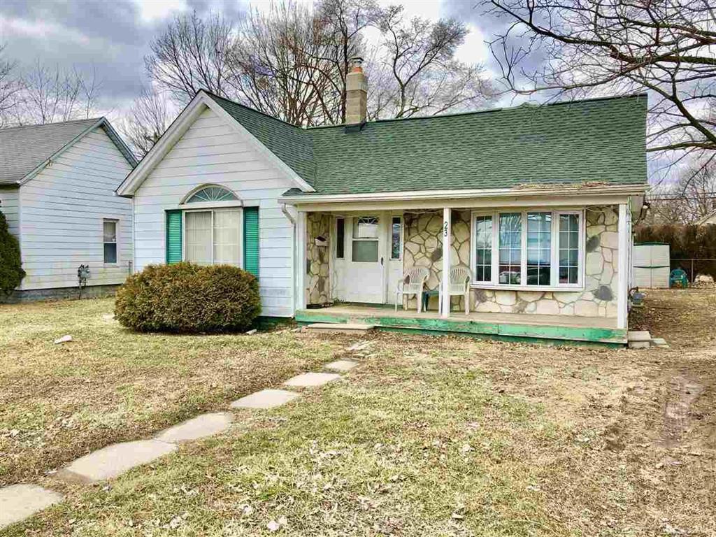 23 Southbound Gratiot Ave - Photo 1