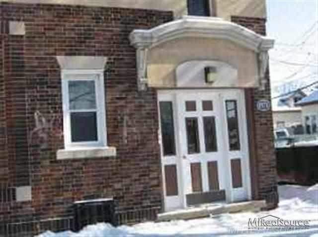1178 Beaconsfield - Photo 1