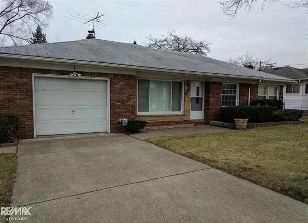 32348 Linderman Ave - Photo 1