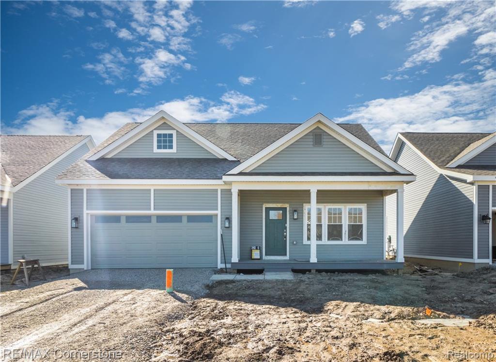18 Hawthorne Oaks Drive - Photo 1