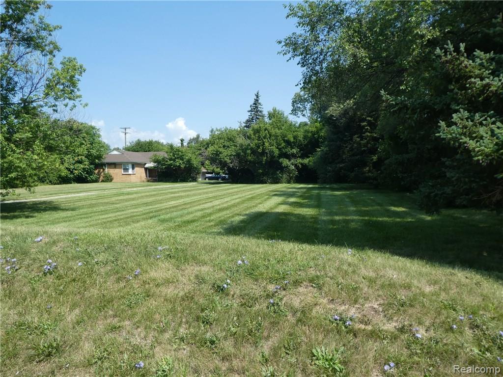 40140 Michigan Avenue - Photo 1