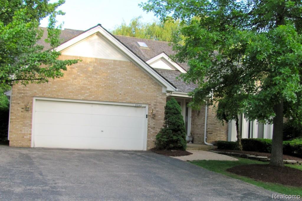 5045 Oakbrooke Drive - Photo 1