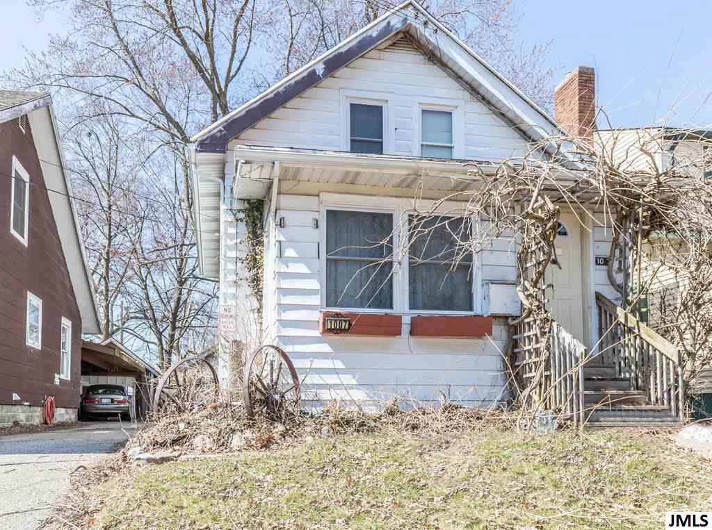 1007 Princeton Ave - Photo 1