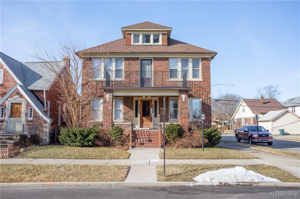 1447 Maryland Street - Photo 1
