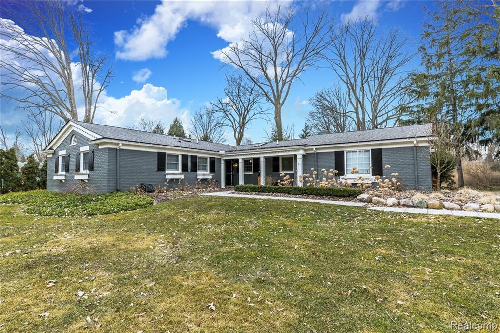 2882 Masefield Court - Photo 1