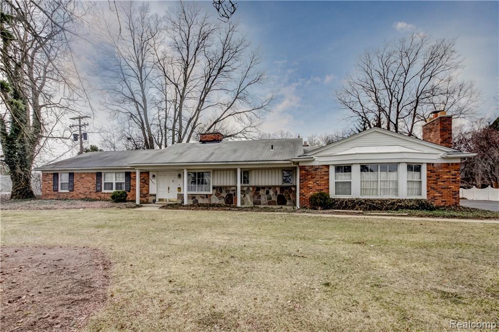 6450 Lahser Road - Photo 1