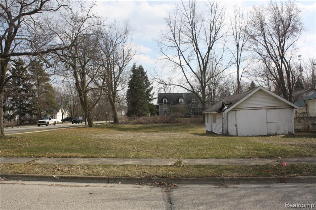 310 Saginaw Street - Photo 1