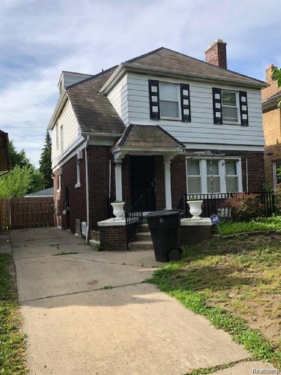 2925 Lawrence Street - Photo 1