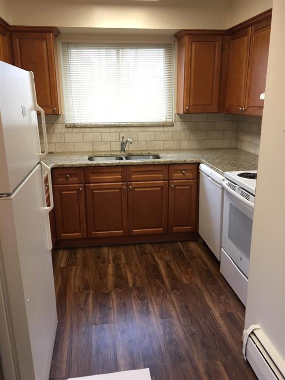 1400 Morton Avenue - Photo 1