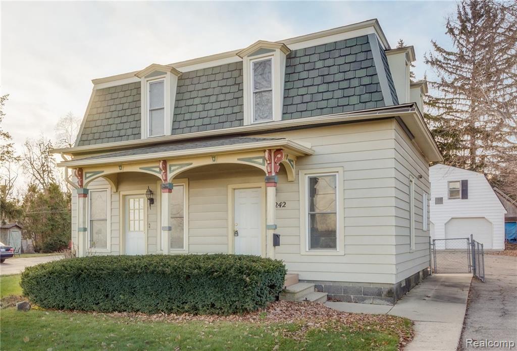 242 Center Street - Photo 1