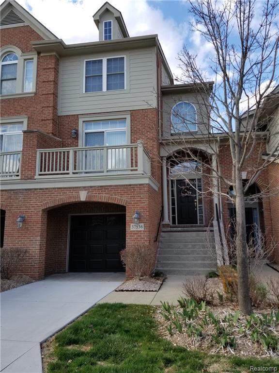 37536 Newburgh Park Circle Circle - Photo 1