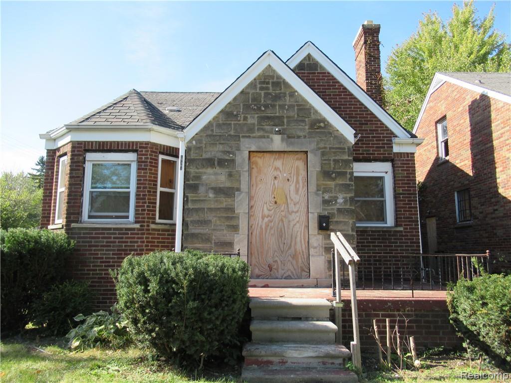 19303 Packard Street - Photo 1