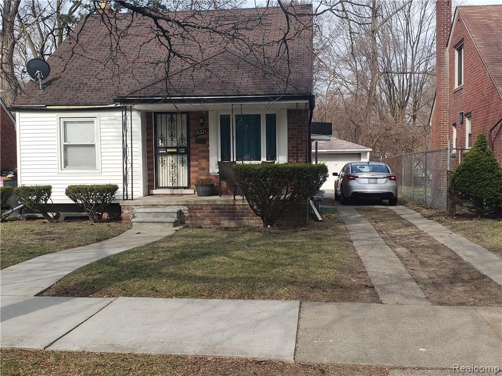 19321 Greenview Avenue - Photo 1