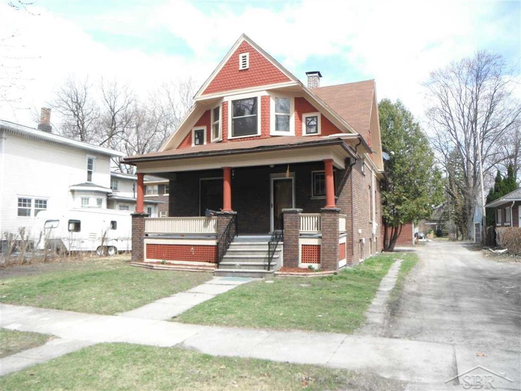 914 Cass - Photo 1