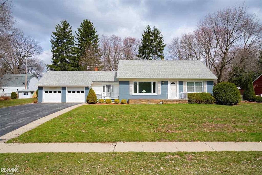 23205 Hollweg St - Photo 1