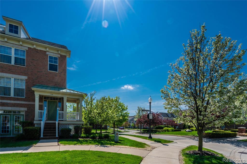 397 Windmill Drive - Photo 1