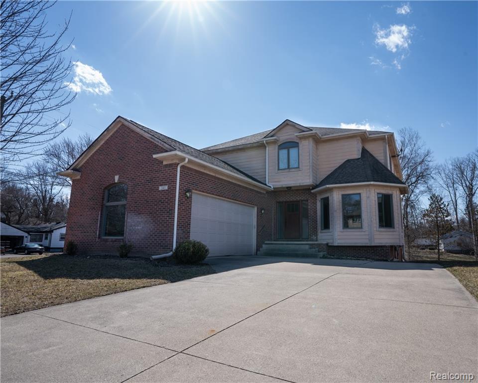 245 Madeleine Lane - Photo 1